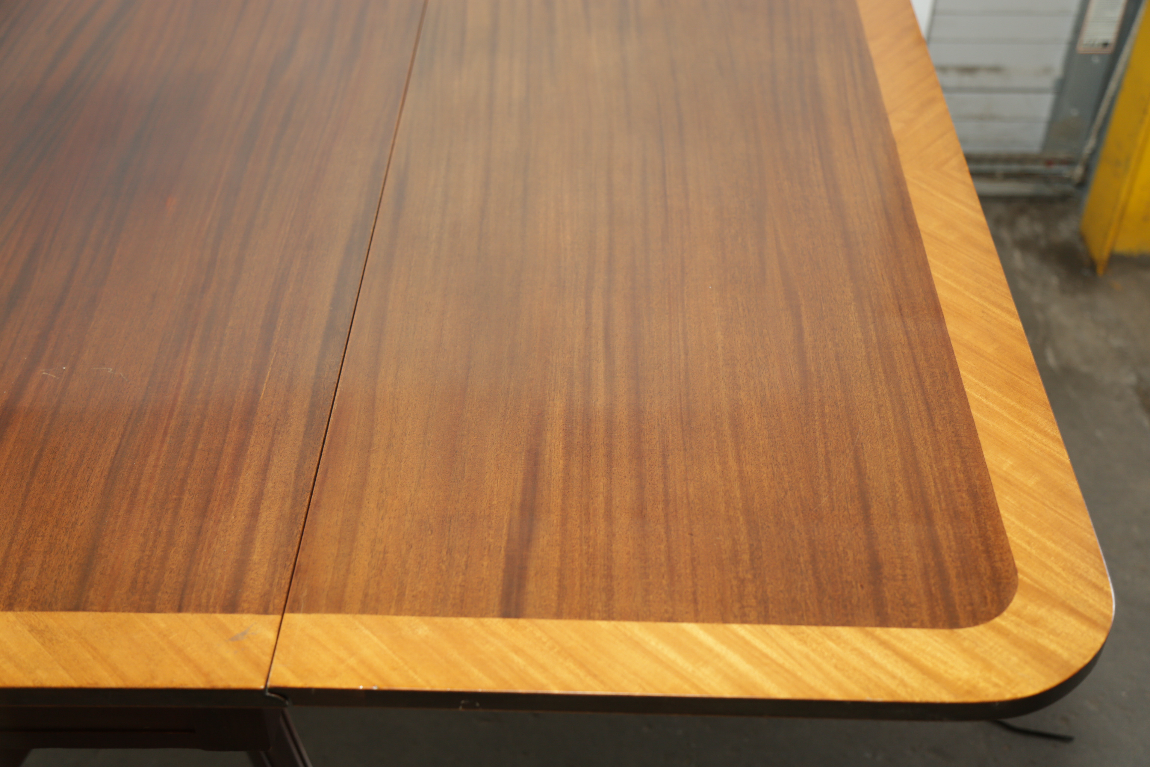 Duncan Phyfe Style Mahogany Drop Leaf Table by Elite Furniture