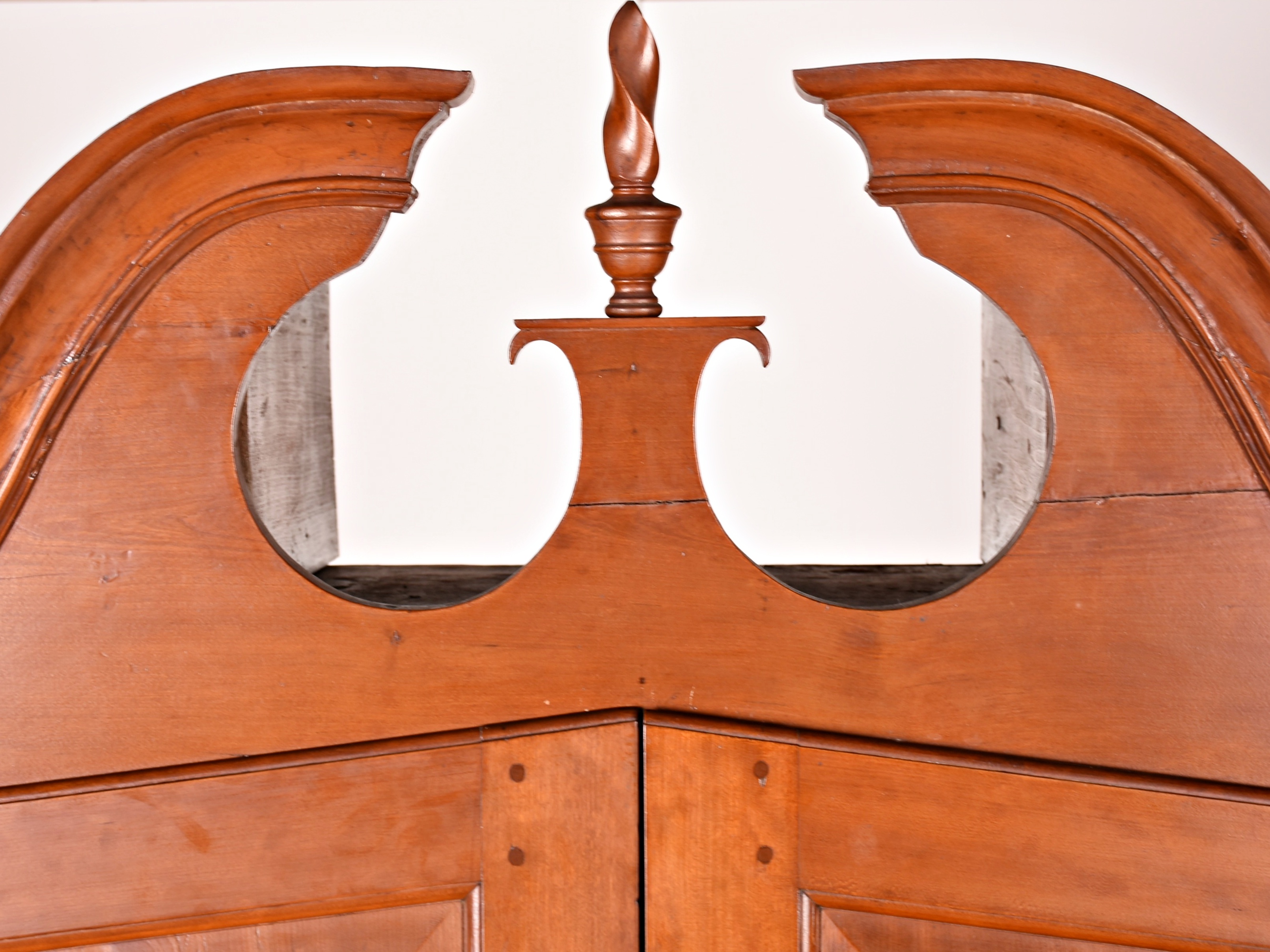 Early 19th Century Federal Kentucky Secretary Bookcase in Cherry