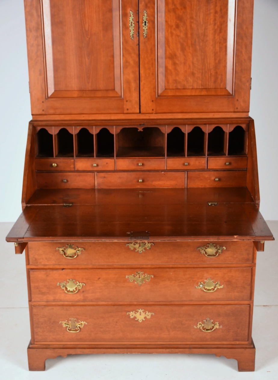 Early 19th Century Federal Kentucky Secretary Bookcase in Cherry