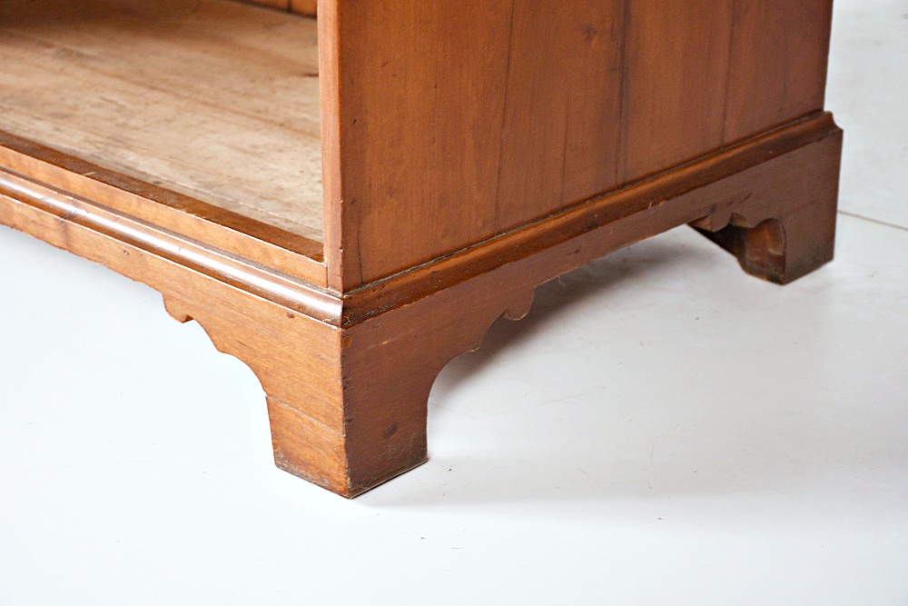 Early 19th Century Federal Kentucky Secretary Bookcase in Cherry