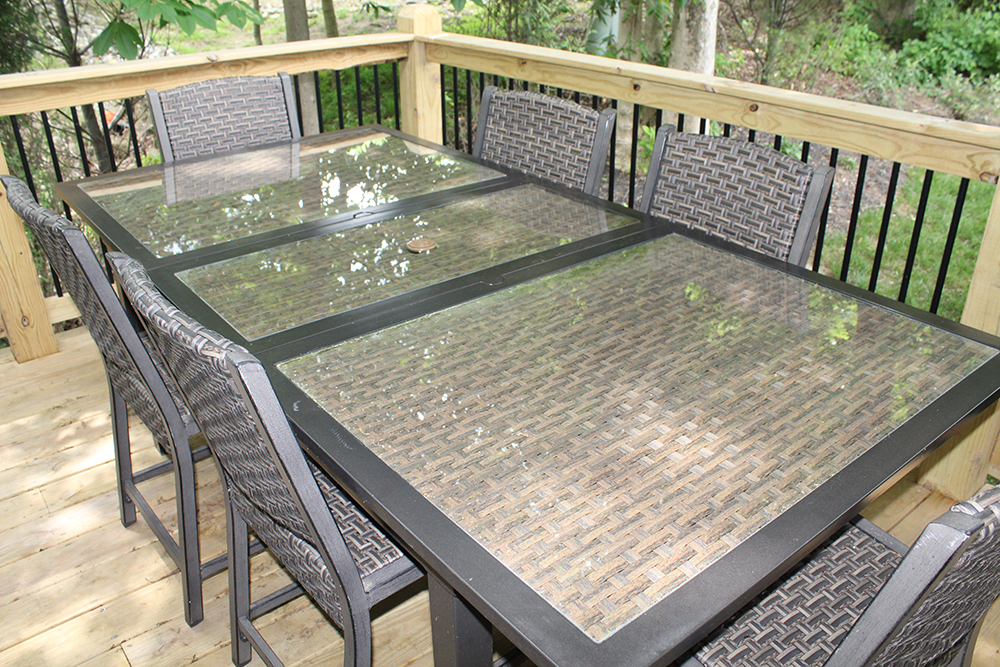 "Carol Stream" Outdoor Wicker Extendable Patio Table with Chairs by Hampton Bay