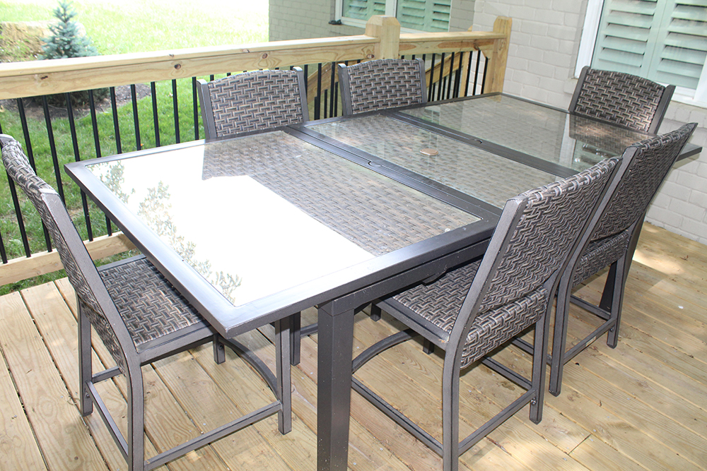 "Carol Stream" Outdoor Wicker Extendable Patio Table with Chairs by Hampton Bay
