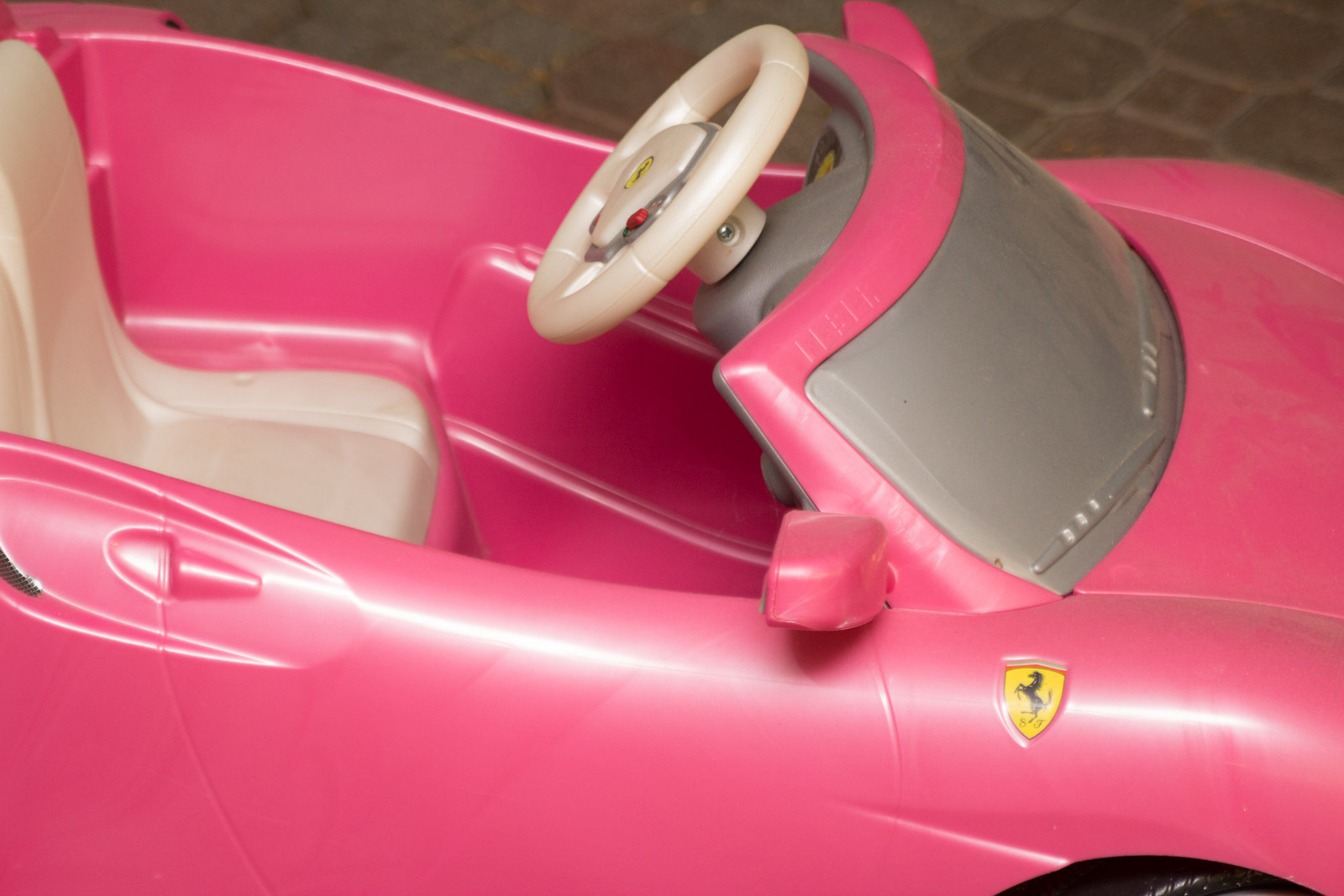 Children's Ferrari F430 6v Rechargeable Car by Feber
