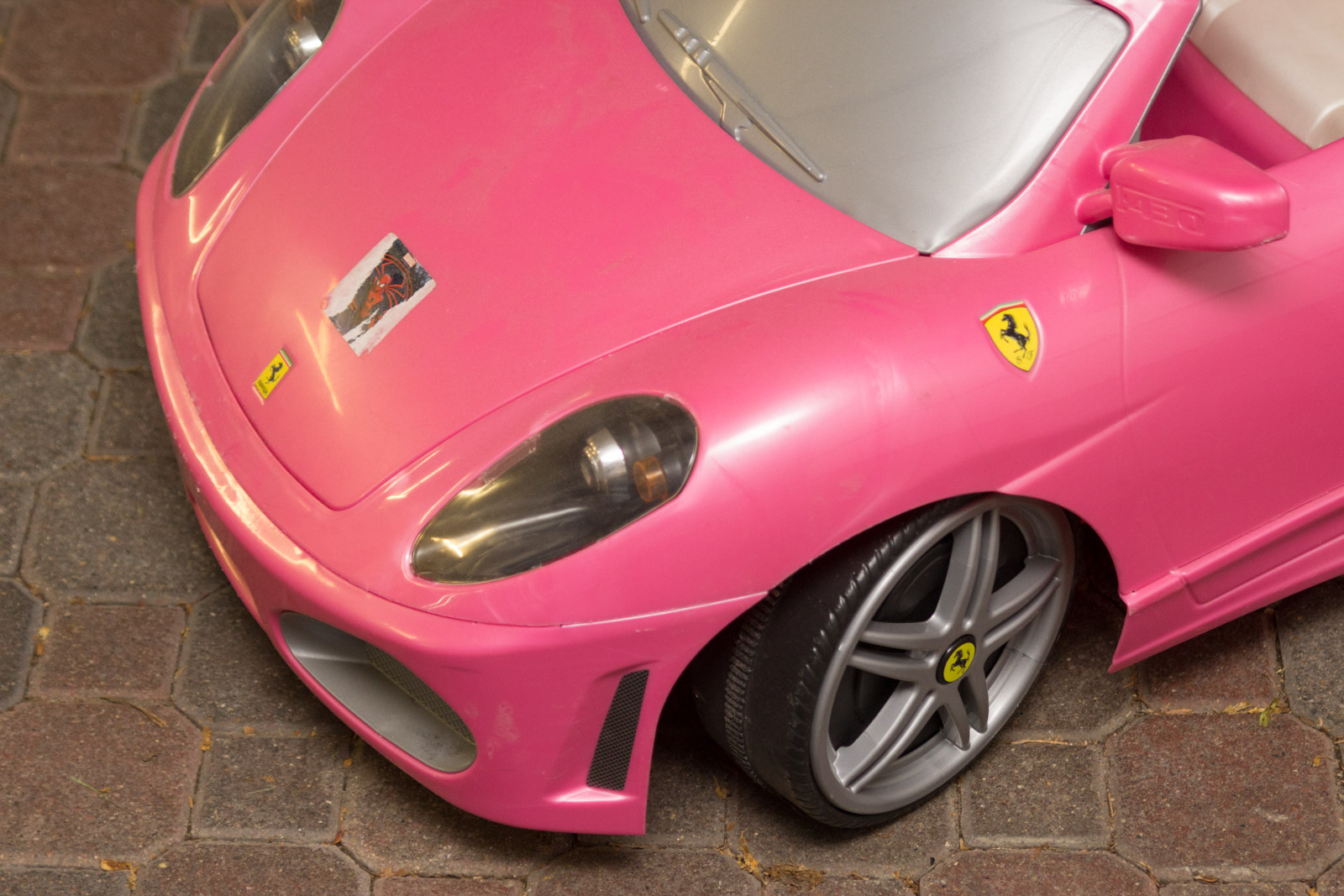 Children's Ferrari F430 6v Rechargeable Car by Feber