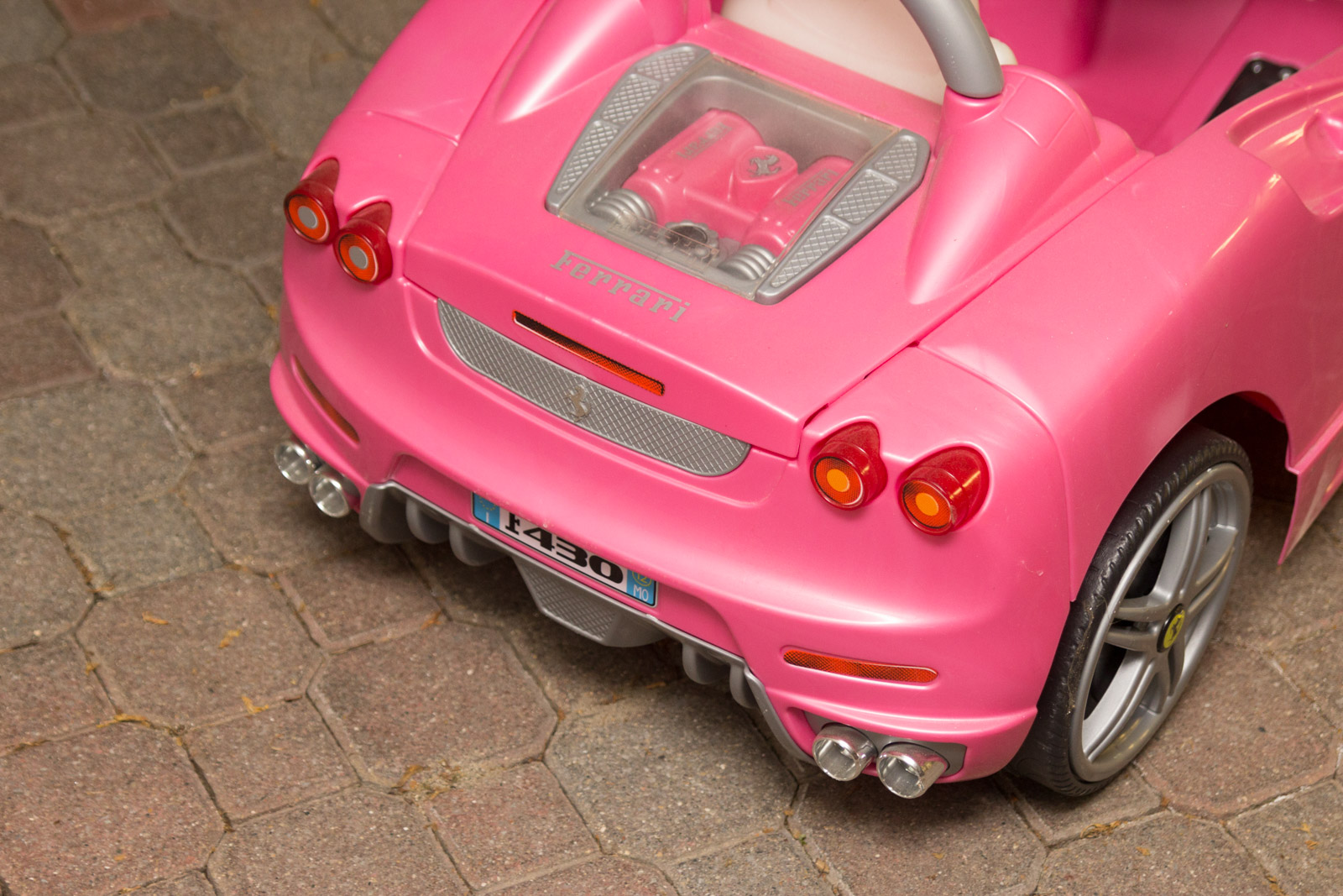 Children's Ferrari F430 6v Rechargeable Car by Feber