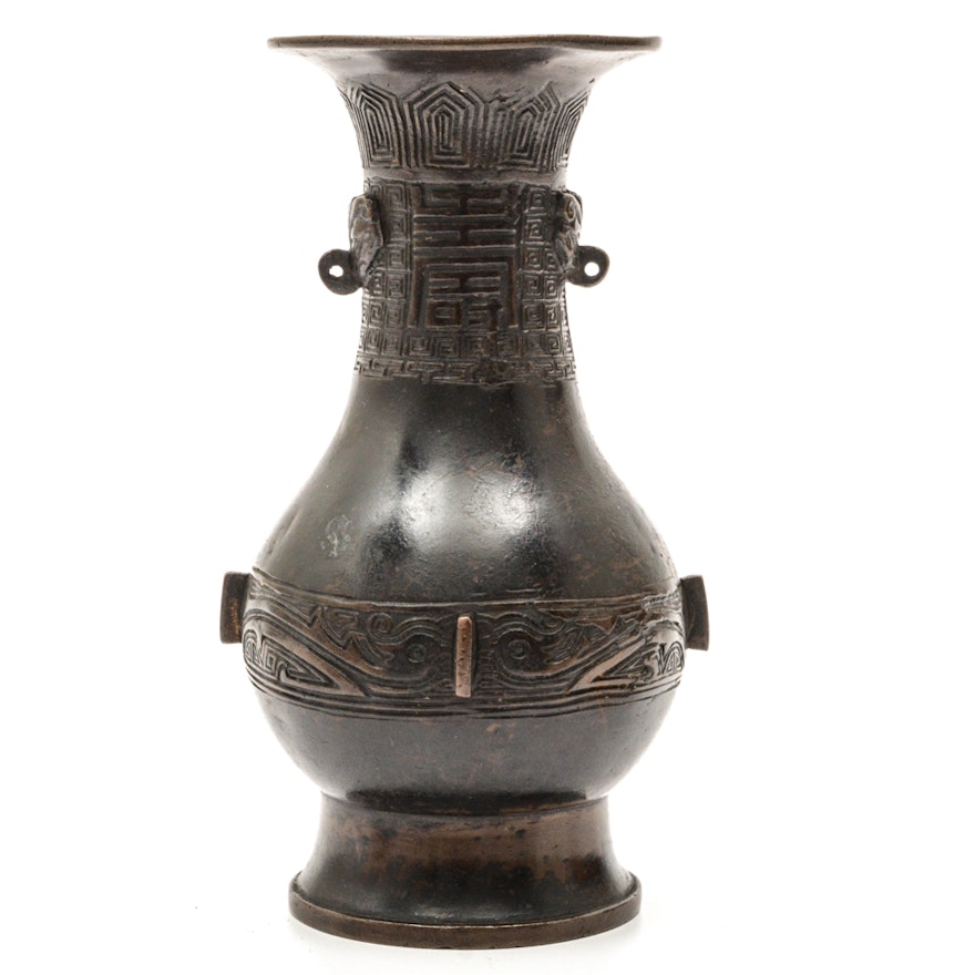 19th Century Chinese Bronze Vase