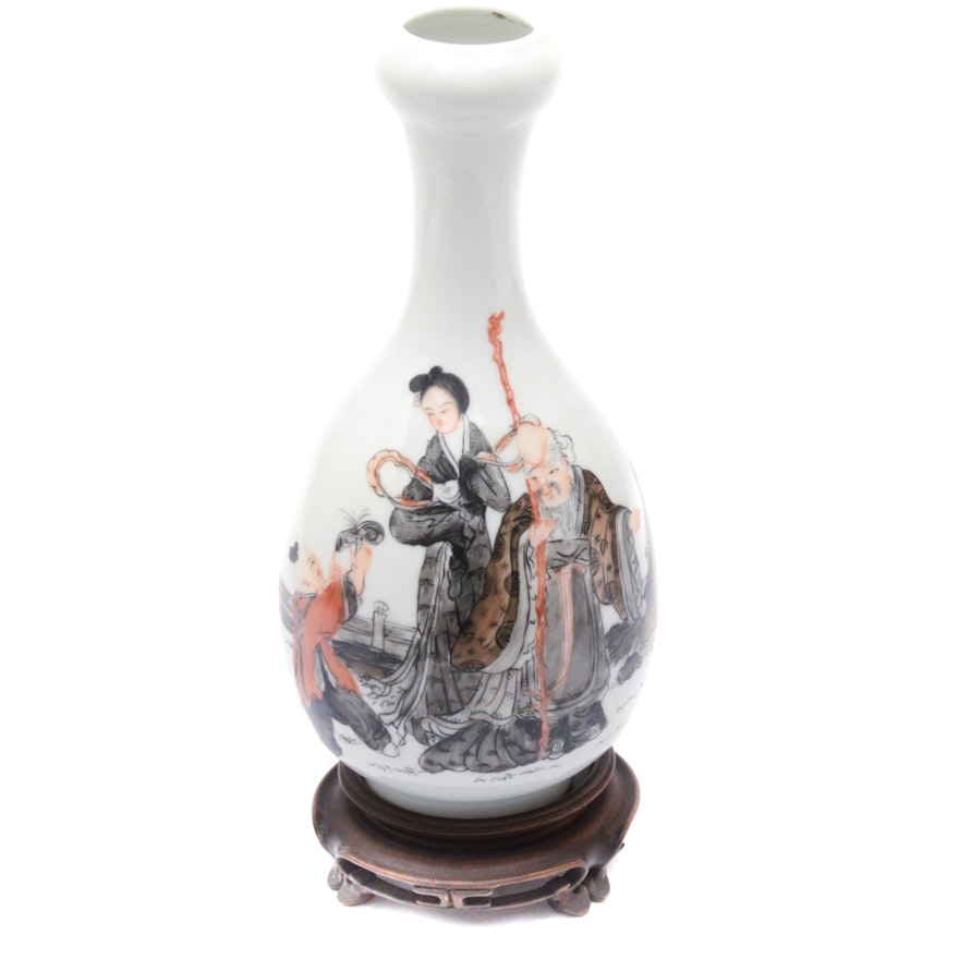 Early 20th Century Chinese Porcelain Vase