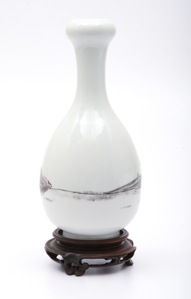 Early 20th Century Chinese Porcelain Vase