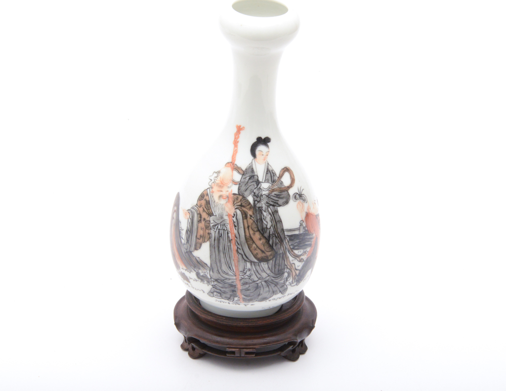 Early 20th Century Chinese Porcelain Vase