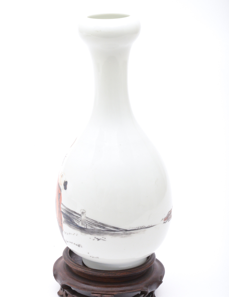 Early 20th Century Chinese Porcelain Vase