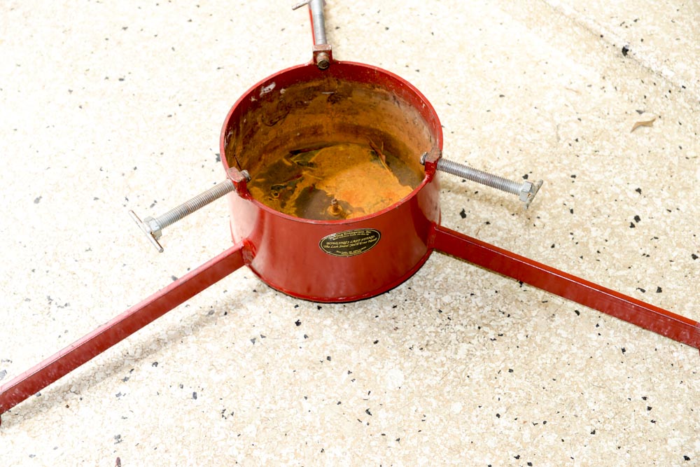 Bowling's Christmas Tree Stand