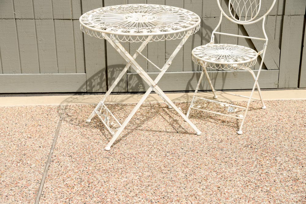 White Metal Patio Side Table and Chair