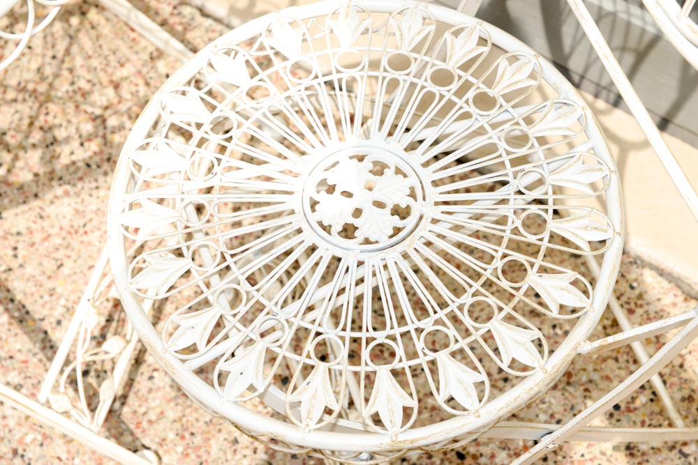 White Metal Patio Side Table and Chair