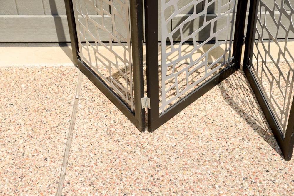 Tri-Fold Metal and Wood Screen