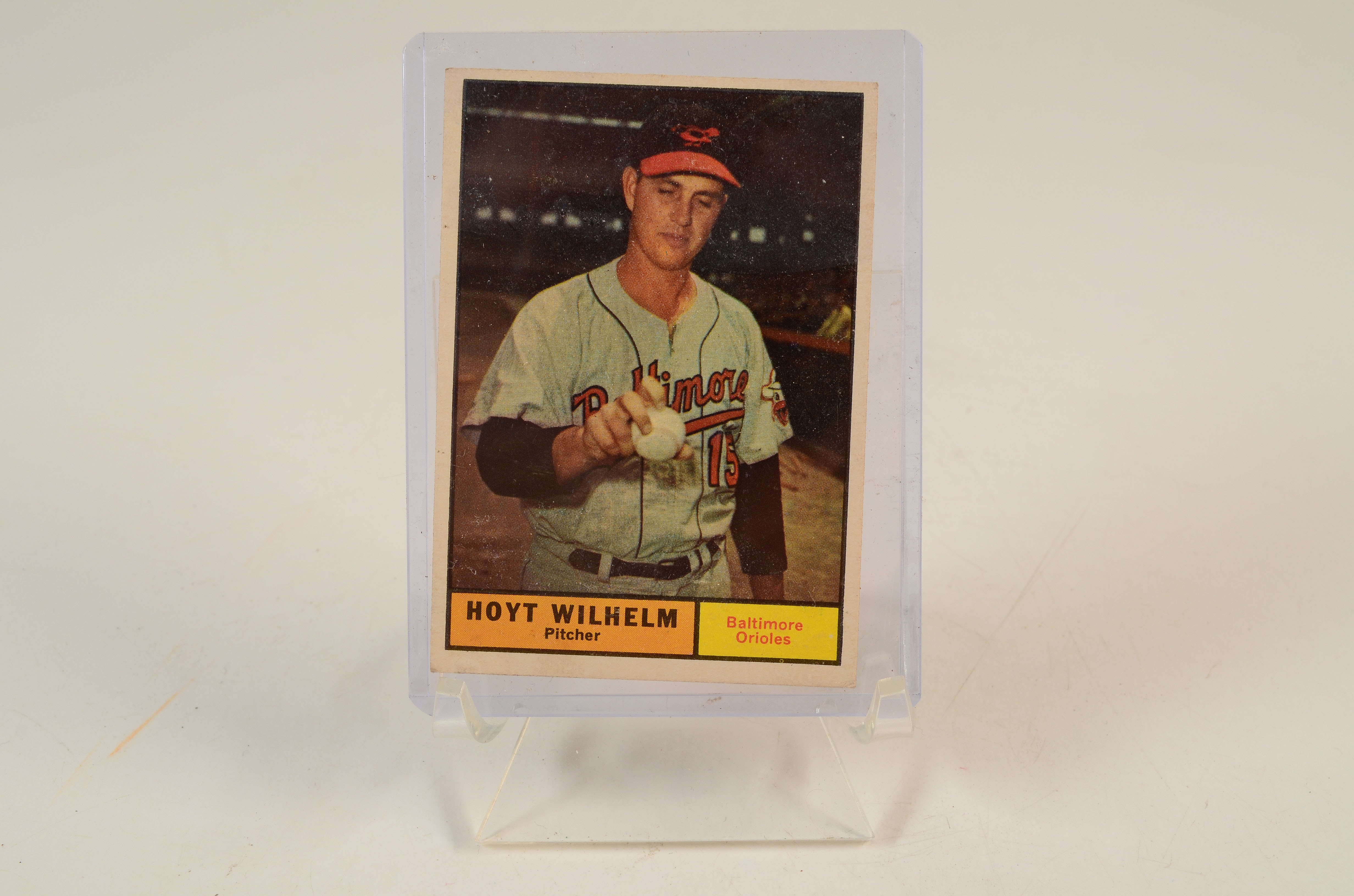 Six 1961 Hall Of Fame Player Topps Baseball Cards