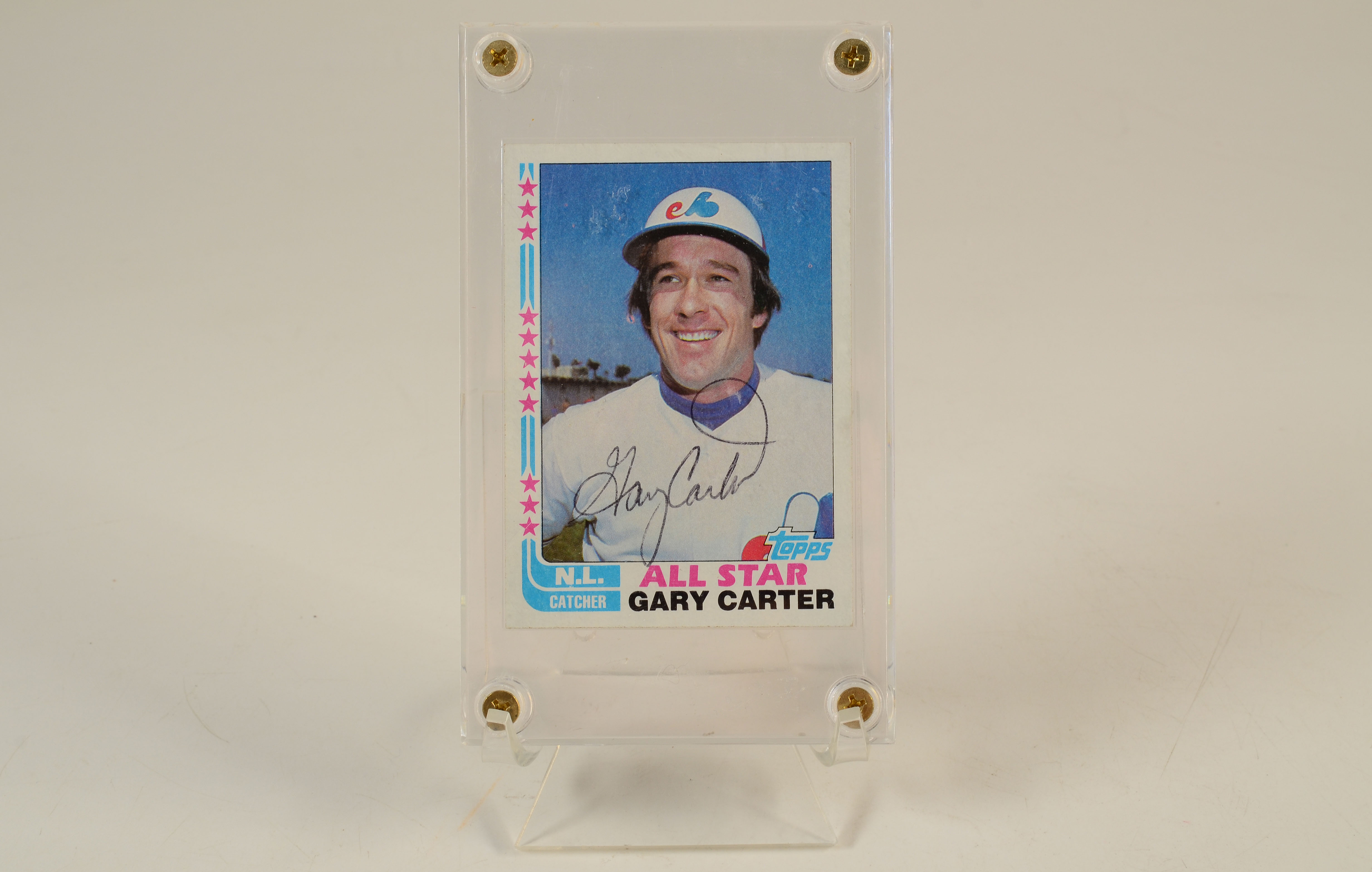 Eight Signed Baseball Cards Including Seaver, Yaz and Schmidt