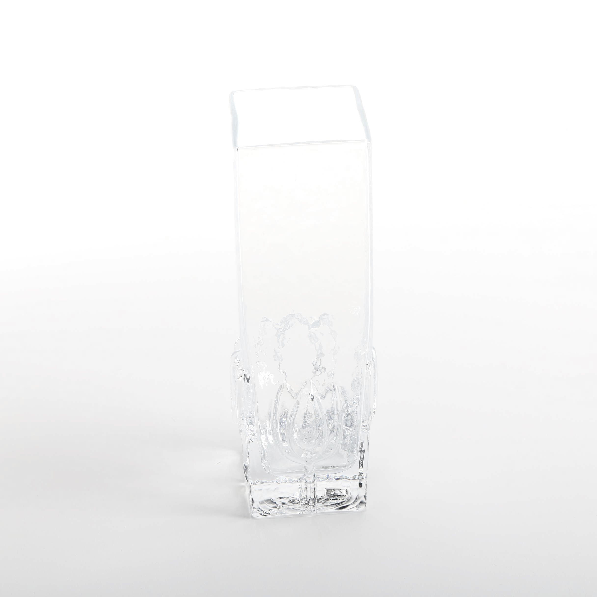 Crystal Vase With Tulip Design