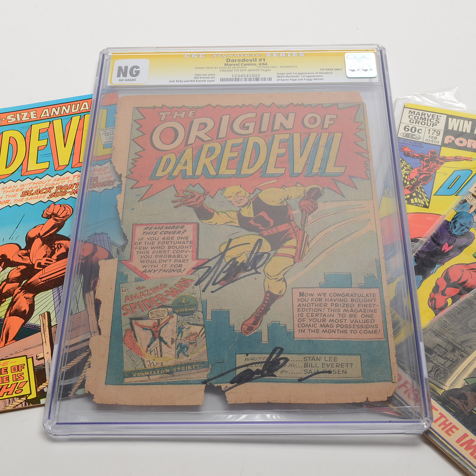 Collection of Marvel Comics "Daredevil" Including an Authenticated Stan Lee Sealed Single Page