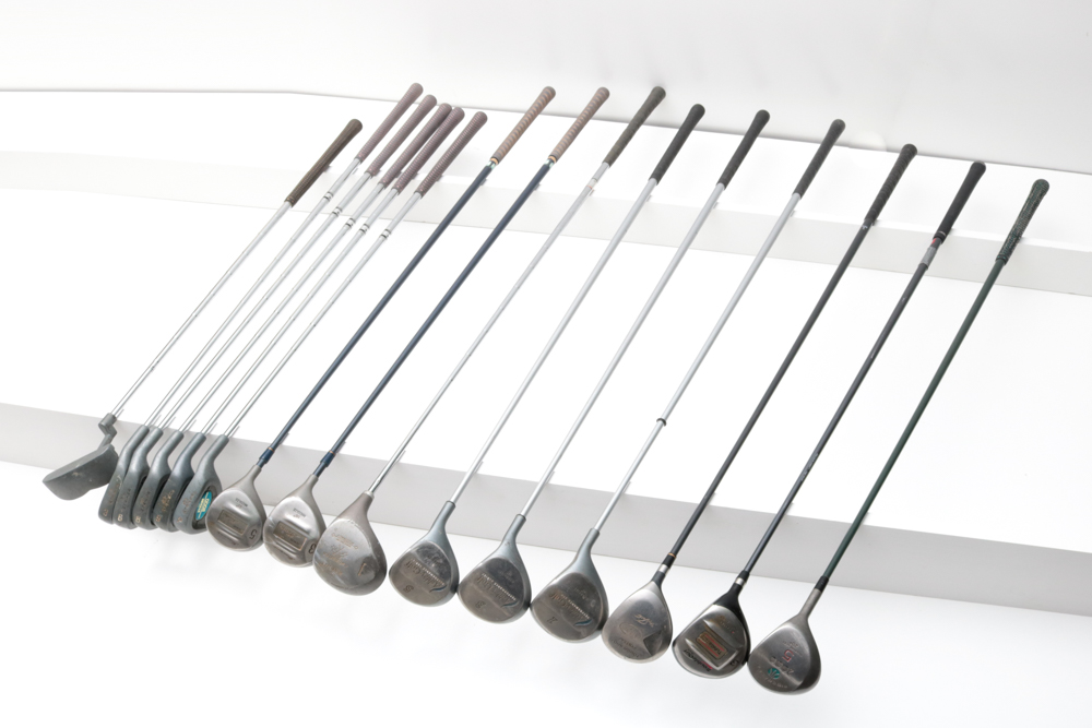 Foldable Two Wheel Push/Pull Wilson Golf Cart with Wilson Bag and Variety of Clubs