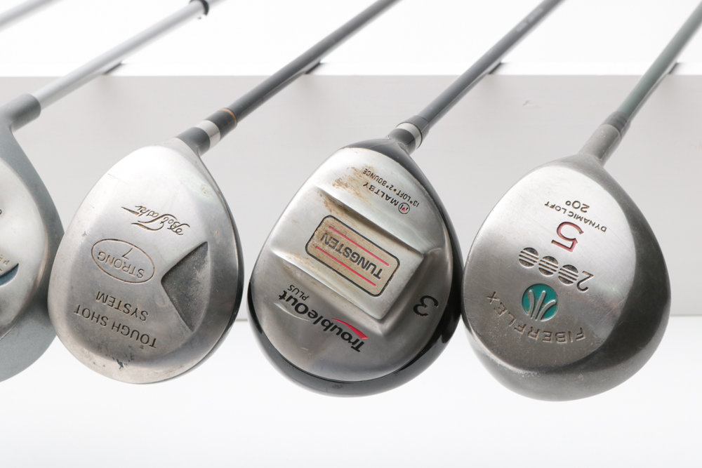 Foldable Two Wheel Push/Pull Wilson Golf Cart with Wilson Bag and Variety of Clubs