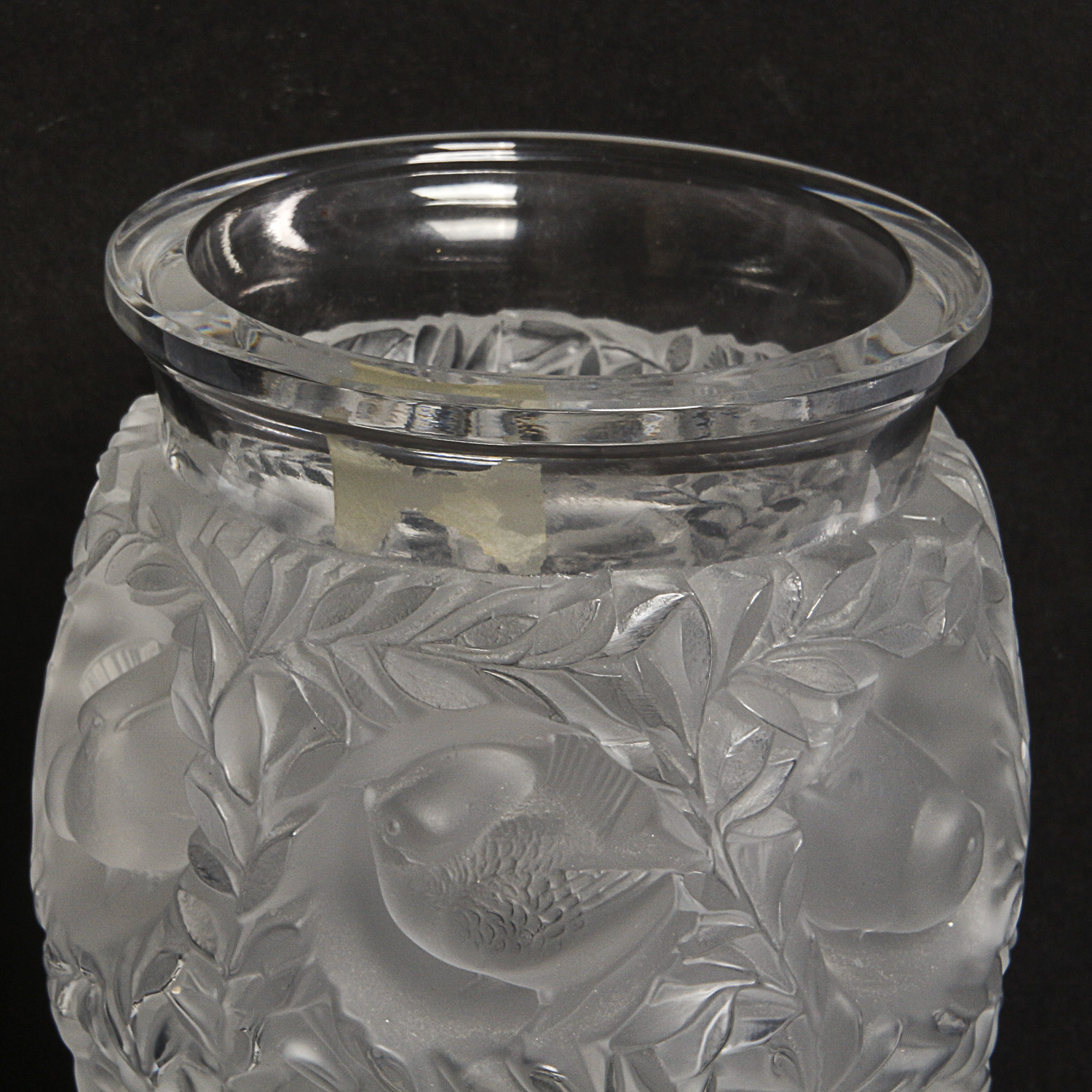 Lalique Cristal "Bagatelle" Vase