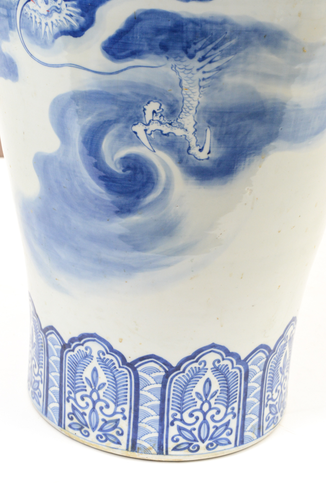 Japanese Meiji Period Imari Style Floor Vase