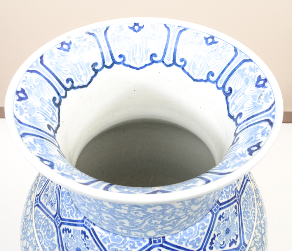 Japanese Meiji Period Imari Style Floor Vase