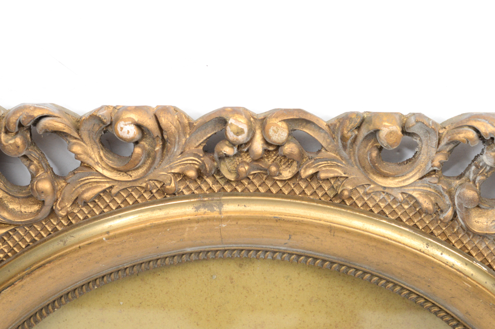 Vintage Gold Tone Frame with Oval Glass