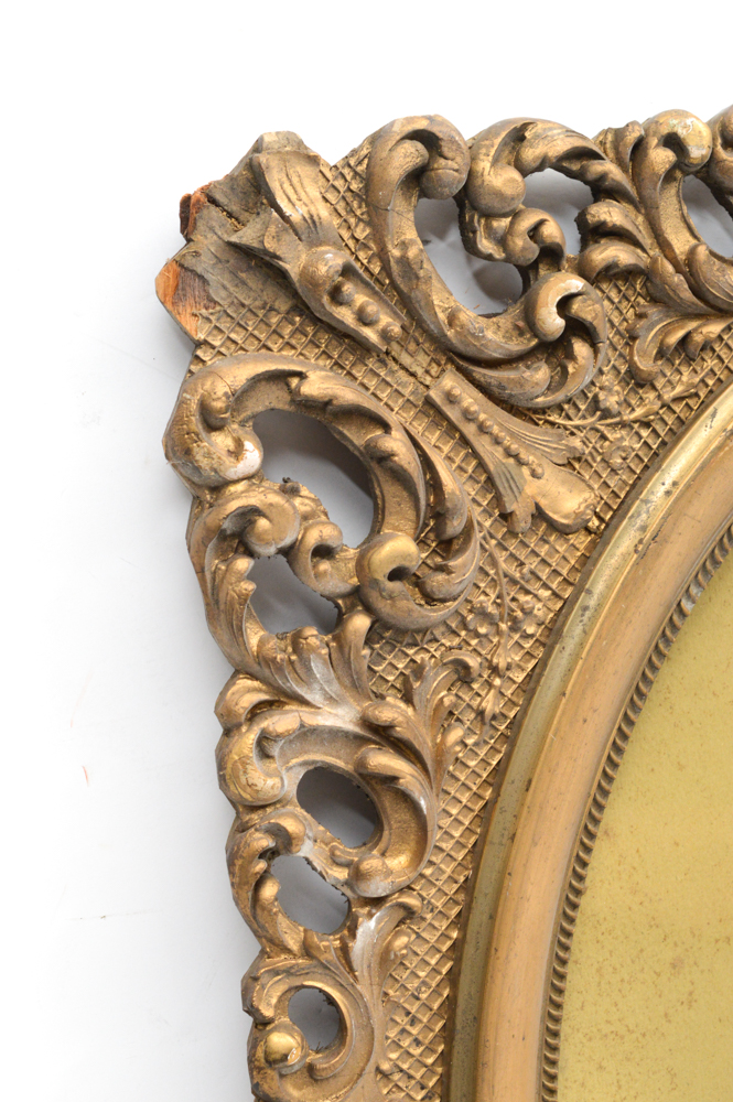 Vintage Gold Tone Frame with Oval Glass