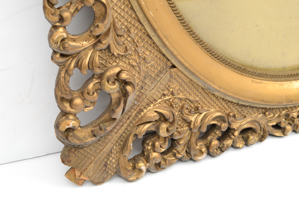 Vintage Gold Tone Frame with Oval Glass