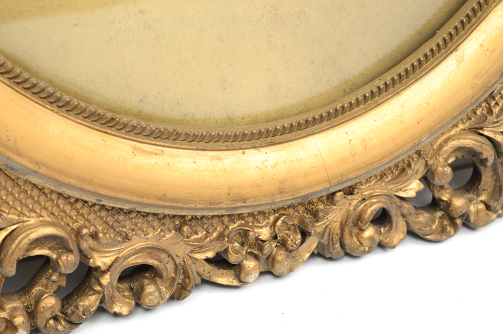 Vintage Gold Tone Frame with Oval Glass