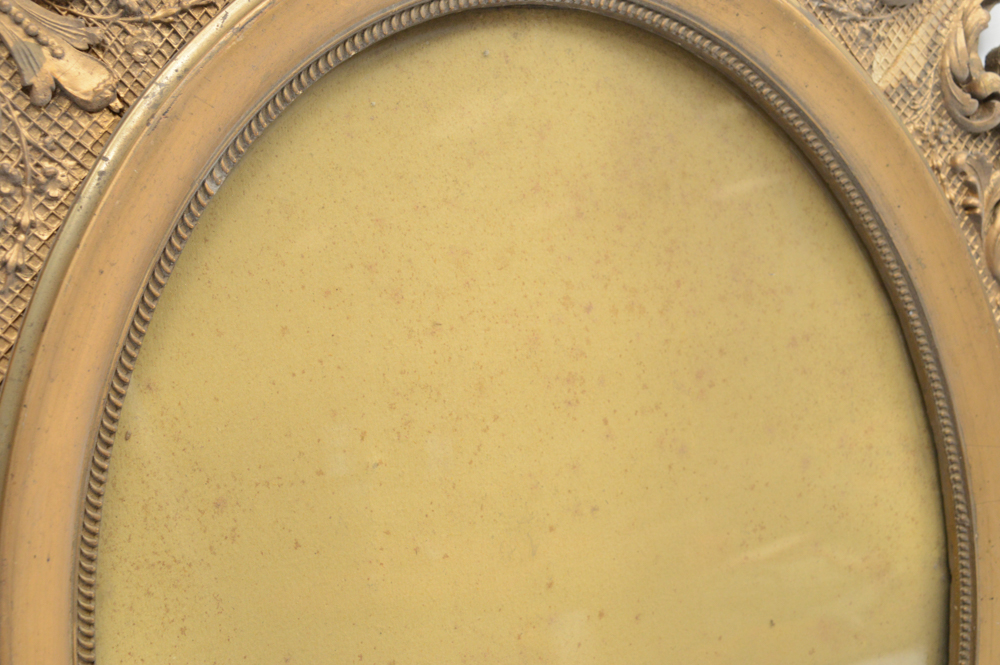 Vintage Gold Tone Frame with Oval Glass