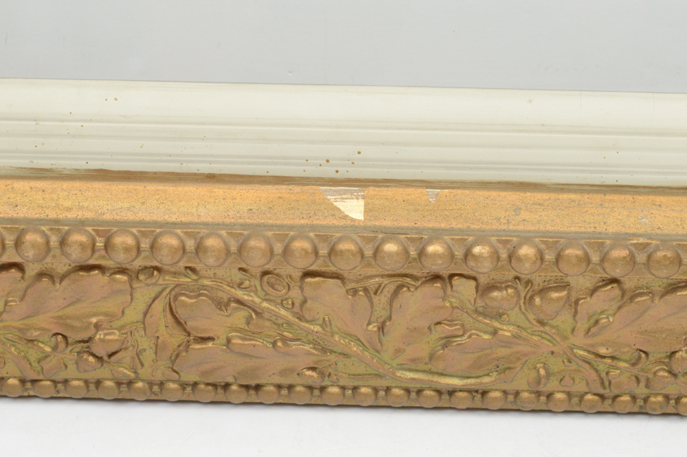 Vintage Ornate Gold Tone Frame with Oak Leaf Decoration