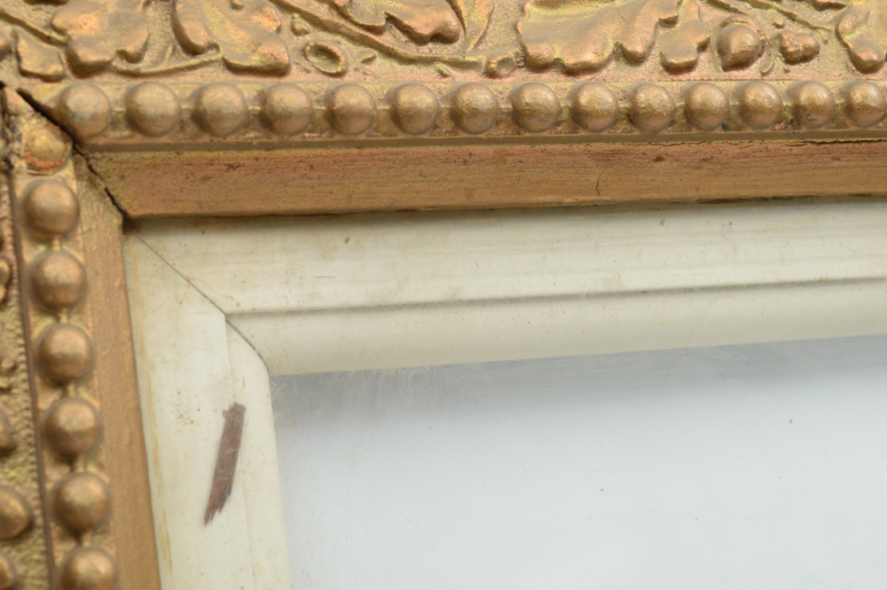 Vintage Ornate Gold Tone Frame with Oak Leaf Decoration