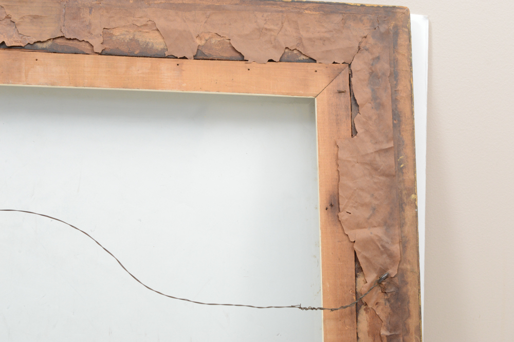 Vintage Ornate Gold Tone Frame with Oak Leaf Decoration