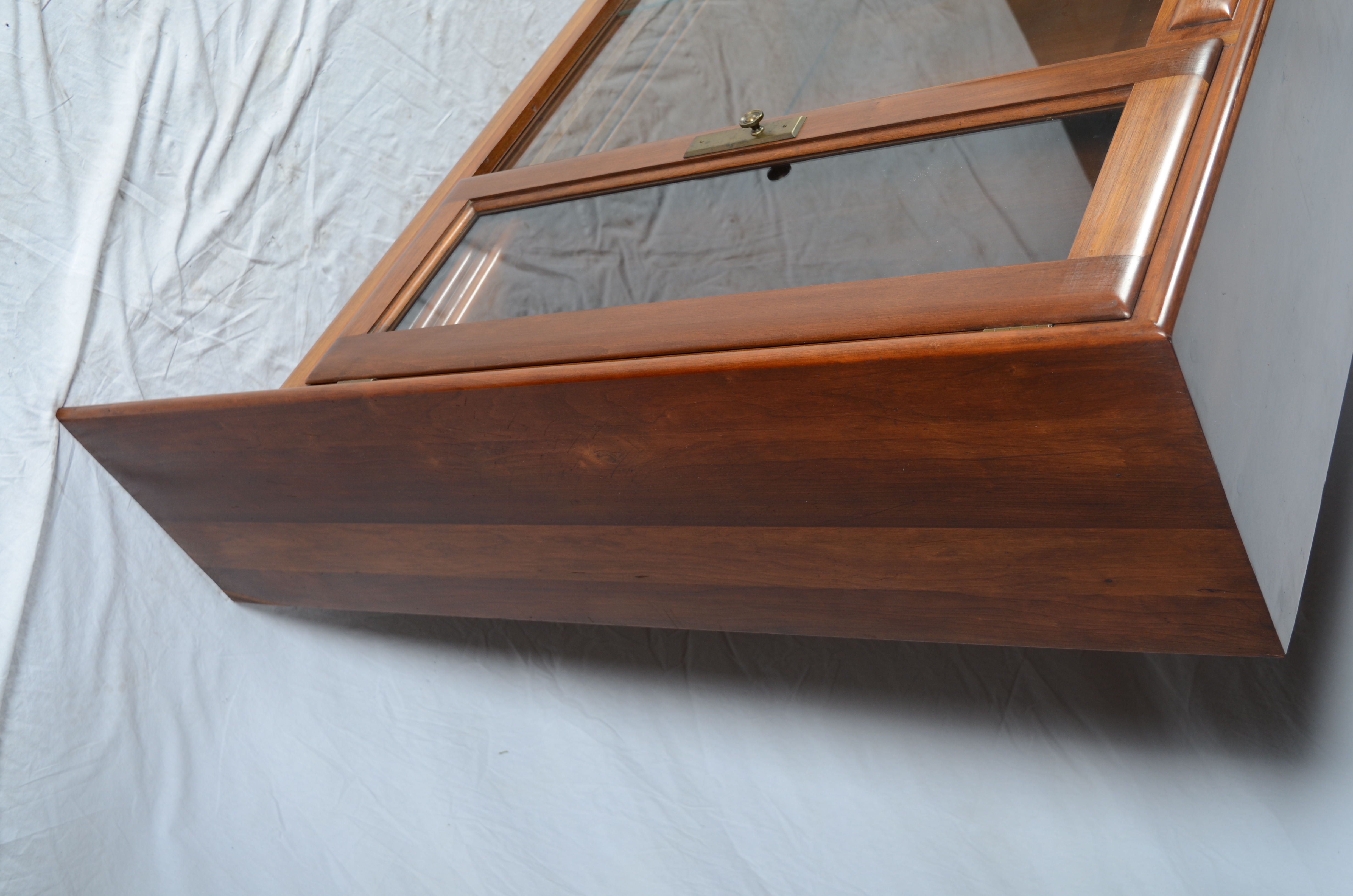 Mid Century Modern Heywood Wakefield "Cliff House" Buffet with China Cabinet