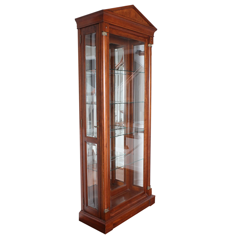 Ethan Allen "Medallion" Curio Cabinet