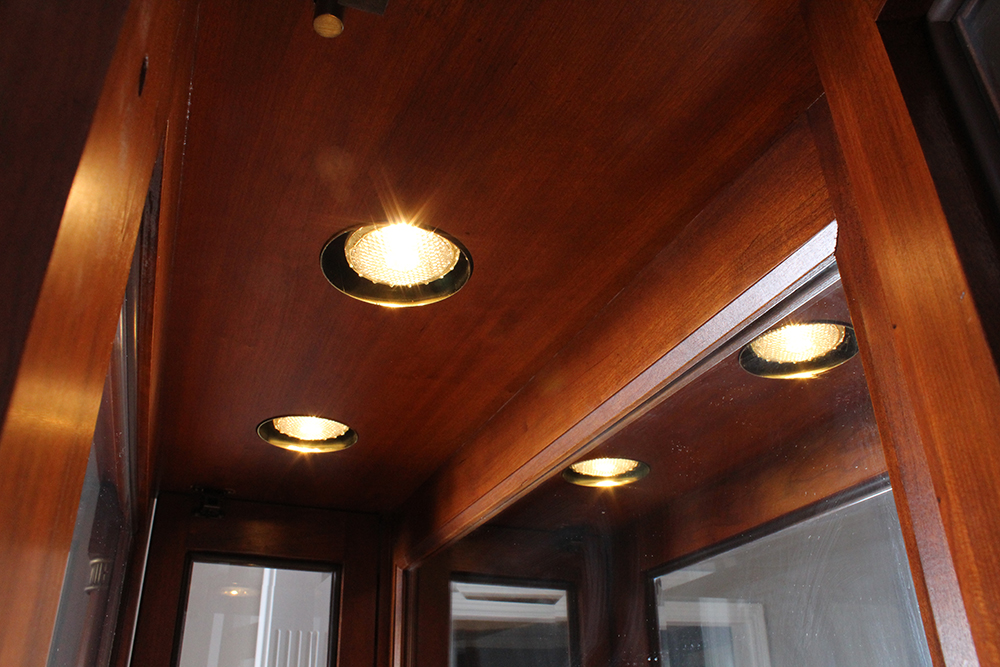 Ethan Allen "Medallion" Curio Cabinet