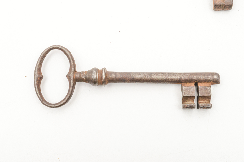 Six Antique Metal Skeleton Keys