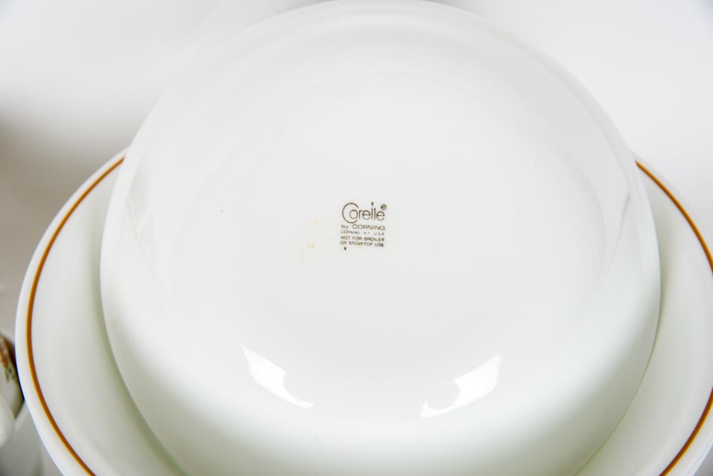 Set of Corelle Dinnerware