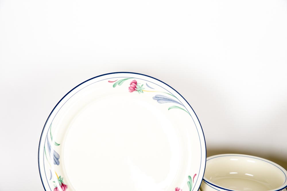 Lenox "Poppies on Blue" Chinastone Set