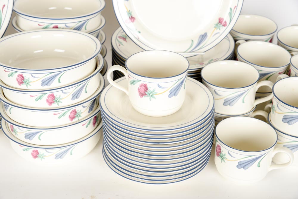 Lenox "Poppies on Blue" Chinastone Set