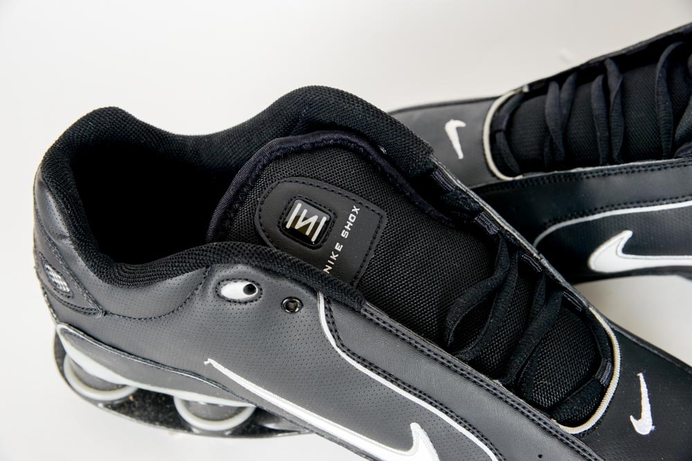 Men's Nike Shox Monster Cleats