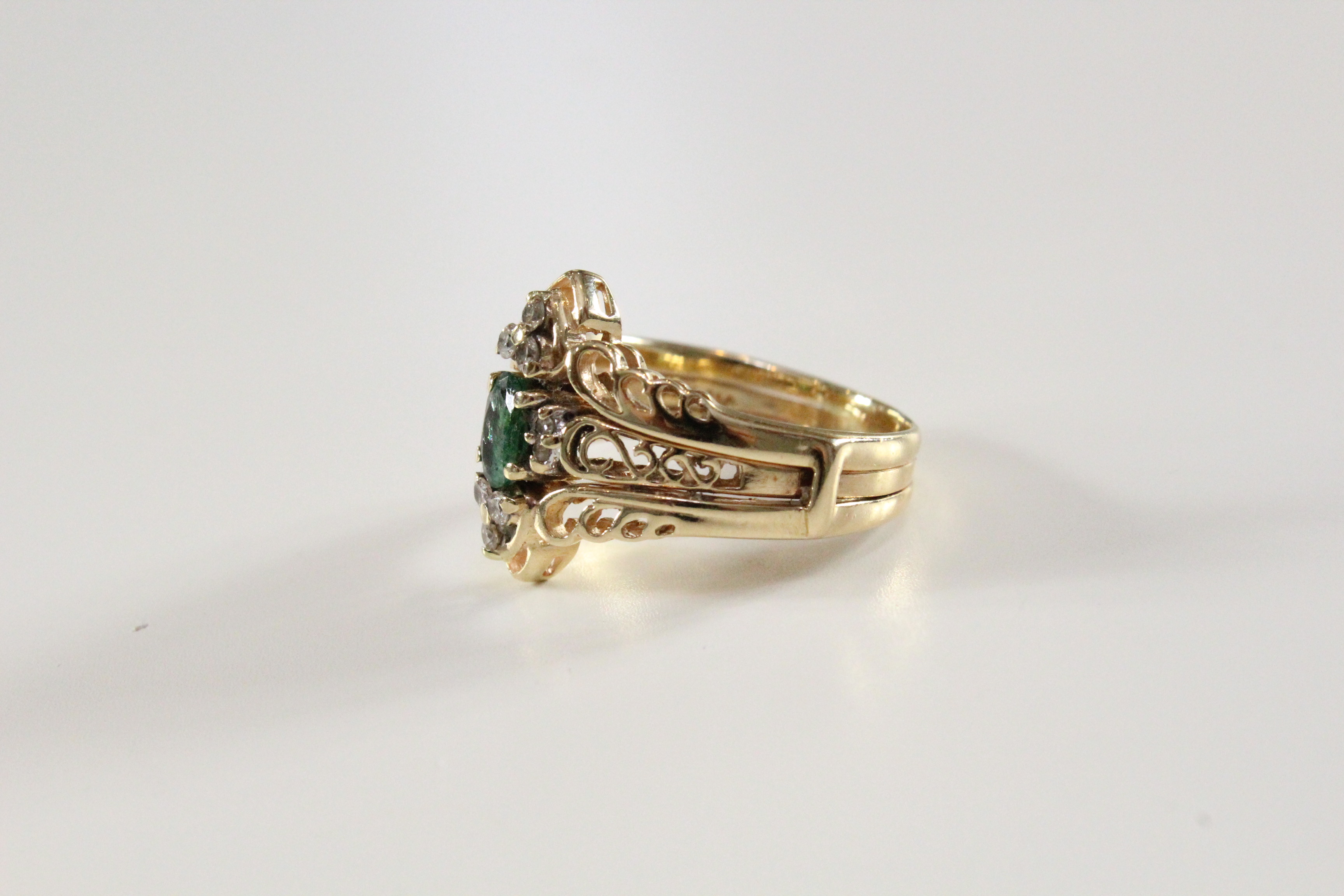 10K Yellow Gold Diamond and Emerald Ring