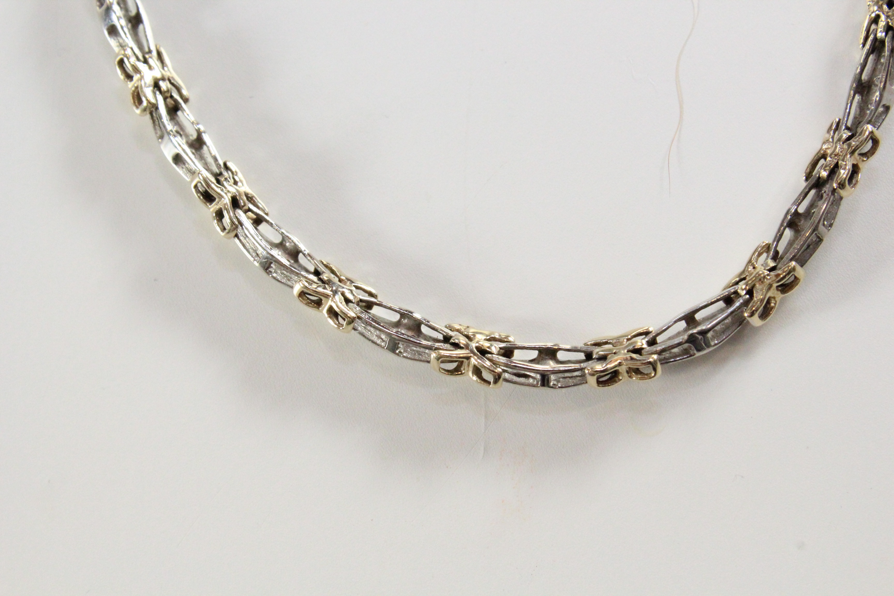 10K White Gold Diamond Bracelet