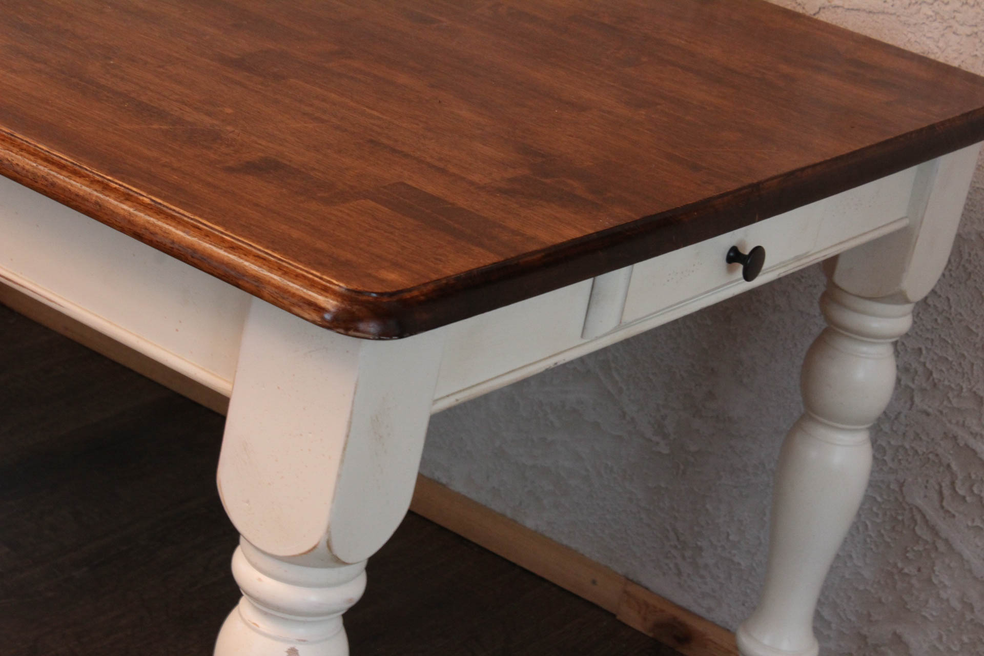 Vintage Style Farmhouse Table