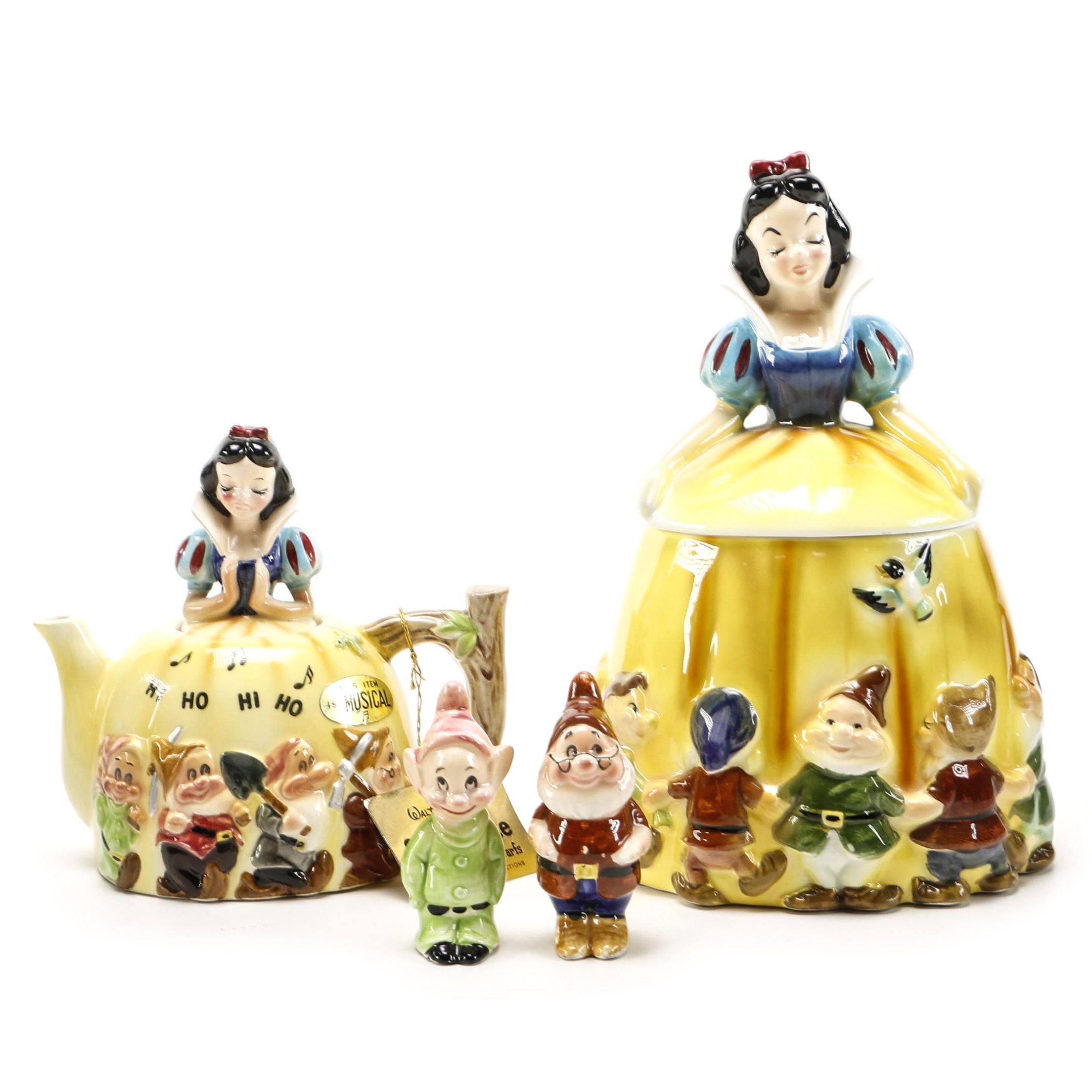 "Snow White and the Seven Dwarfs" Kitchenware by Walt Disney Productions