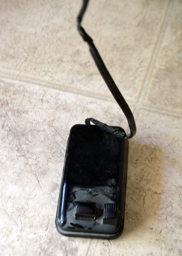 Singer Built-In Sewing Machine With Cabinet