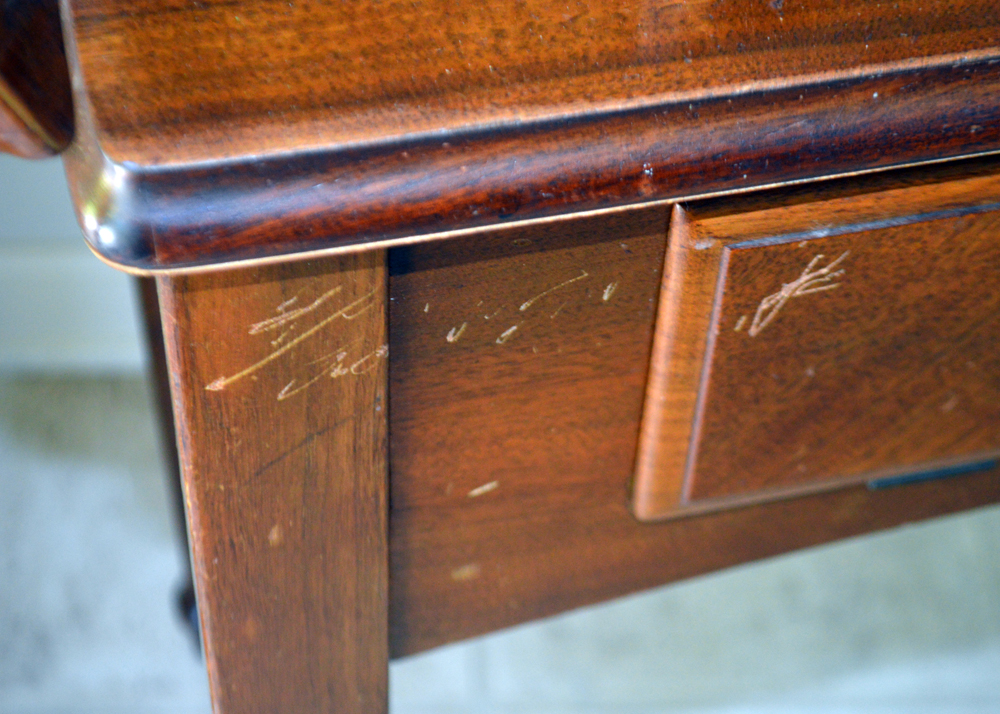 Singer Built-In Sewing Machine With Cabinet