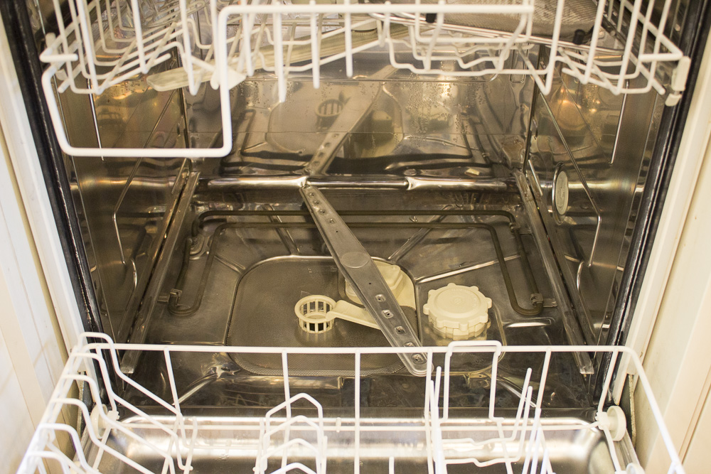 Milele Fully Integrated Incognito Dishwasher With Custom Cabinet Paneled Front